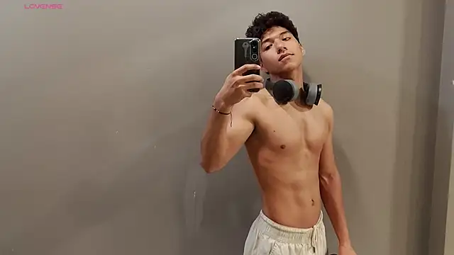 Maximiliano Young online show from July 11, 2026, 11:57 am
