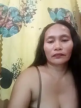 Snapshot of Queenslay chatting on June 29, 2026, 12:17 am Queenslay online show from June 29, 2026, 12:17 am