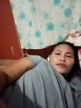 Snapshot of Queenslay chatting on July 10, 2026, 9:56 am Queenslay online show from July 10, 2026, 9:56 am