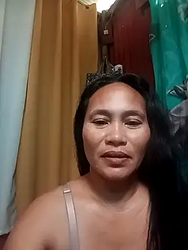 Snapshot of Queenslay chatting on July 26, 2026, 3:36 am Queenslay online show from July 26, 2026, 3:36 am