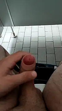 Snapshot of xFlorian21x chatting on September 23, 2025, 9:56 am xFlorian21x online show from September 23, 2025, 9:56 am