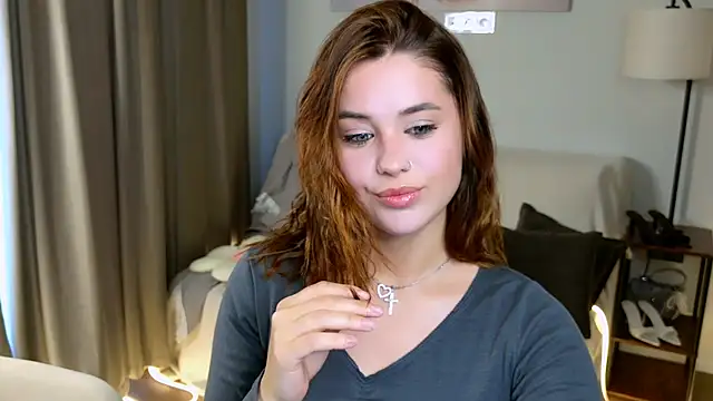 Snapshot of MurielGray chatting on June 17, 2026, 7:44 am MurielGray online show from June 17, 2026, 7:44 am