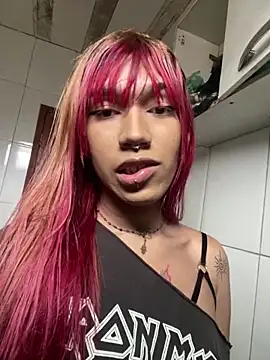 itevellyn  online show from June 2, 2026, 4:09 pm