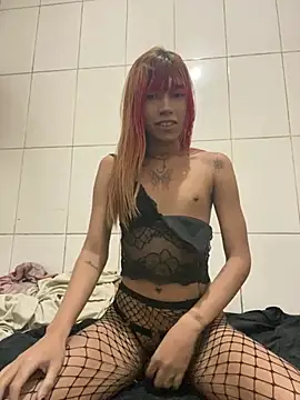 itevellyn  online show from July 27, 2026, 4:52 am
