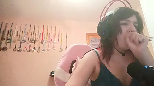 Snapshot of bunnyhoneylovehands chatting on July 1, 2026, 10:42 pm bunnyhoneylovehands online show from July 1, 2026, 10:42 pm