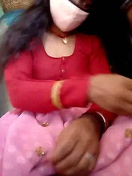 Snapshot of Aarti9080 chatting on June 17, 2026, 6:27 am Aarti9080 online show from June 17, 2026, 6:27 am