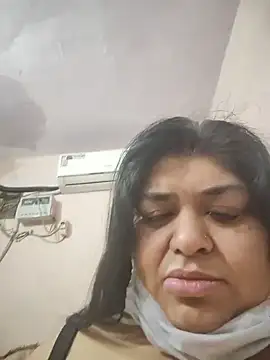 simranjeet kaur69 online show from July 28, 2026, 8:52 pm