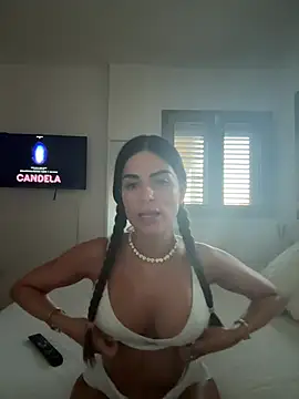 miaabelluccii online show from June 23, 2026, 6:50 pm