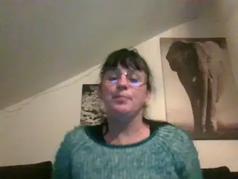 Snapshot of sexujuly88 chatting on December 22, 2024, 10:15 pm sexujuly88 online show from December 22, 2024, 10:15 pm