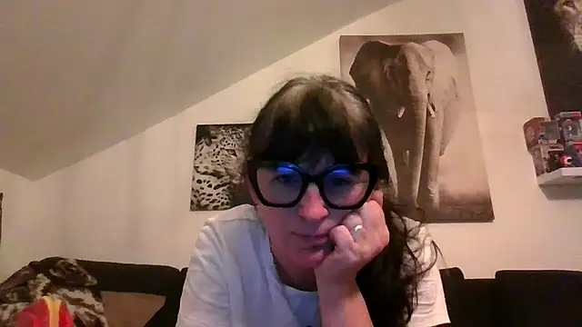 sexujuly88 online show from June 18, 2026, 8:35 pm