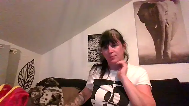 sexujuly88 online show from June 19, 2026, 9:18 pm