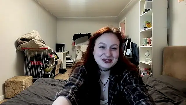 LoiseLovetto online show from June 20, 2026, 7:38 pm