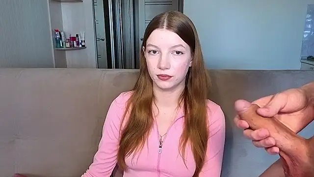 Snapshot of _Kamiko- chatting on June 1, 2026, 10:17 am Kamiko- online show from June 1, 2026, 10:17 am