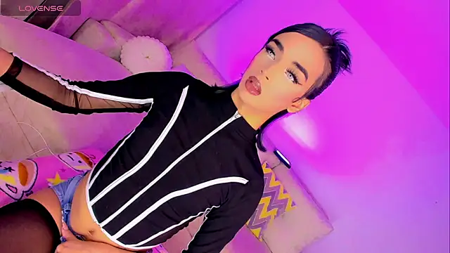 HANNAH STEWART online show from June 15, 2026, 3:09 am