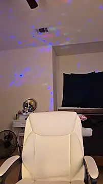 BigBlackMagicStic online show from July 27, 2026, 11:06 am