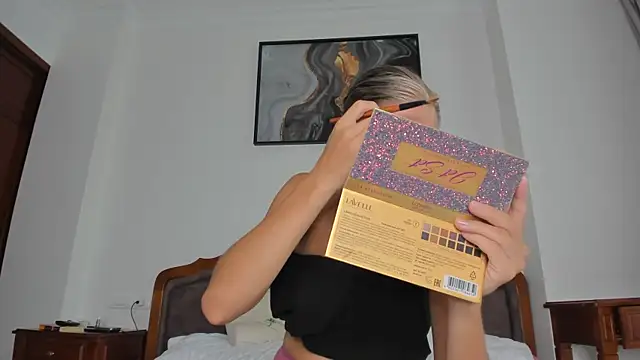 Snapshot of SofiClimbing chatting on September 27, 2025, 6:18 am SofiClimbing online show from September 27, 2025, 6:18 am