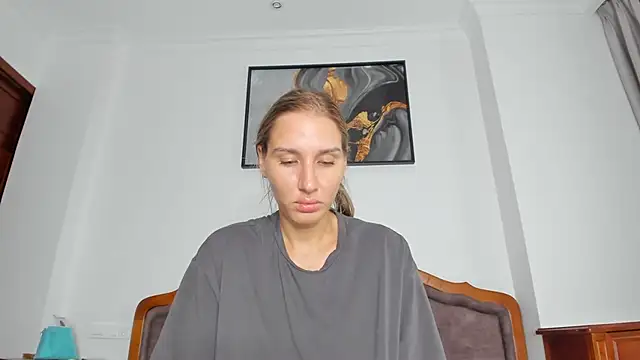 Snapshot of SofiClimbing chatting on October 15, 2025, 5:40 am SofiClimbing online show from October 15, 2025, 5:40 am