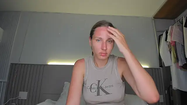 Snapshot of SofiClimbing chatting on February 28, 2026, 11:00 am SofiClimbing online show from February 28, 2026, 11:00 am