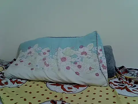 Snapshot of freakypetite chatting on June 19, 2026, 10:02 pm freakypetite online show from June 19, 2026, 10:02 pm