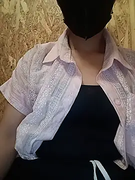 assurl-love online show from June 4, 2026, 4:35 pm