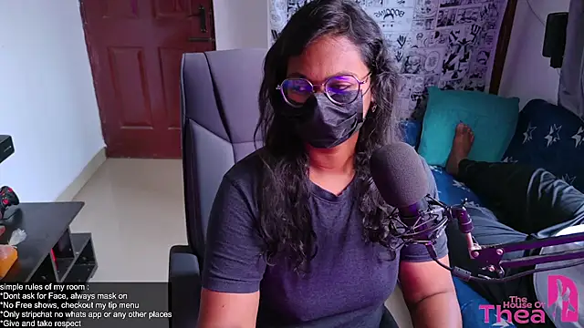 Snapshot of thea_rachel chatting on July 12, 2026, 6:48 am thea rachel online show from July 12, 2026, 6:48 am