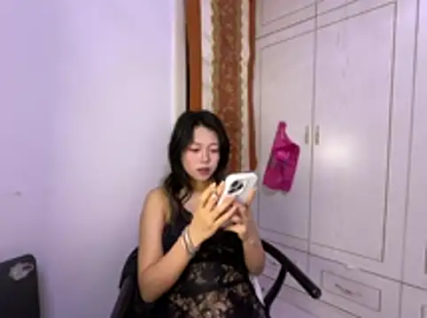 Snapshot of YoYo_2834 chatting on July 2, 2026, 2:56 pm YoYo 2834 online show from July 2, 2026, 2:56 pm