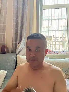woailllll online show from July 14, 2026, 11:27 am