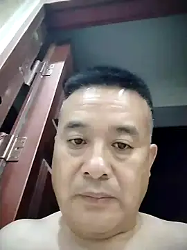 woailllll online show from July 19, 2026, 1:37 pm