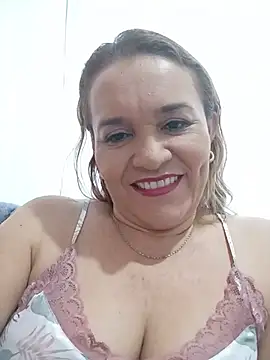 Sara hilton02 online show from June 16, 2026, 1:36 pm