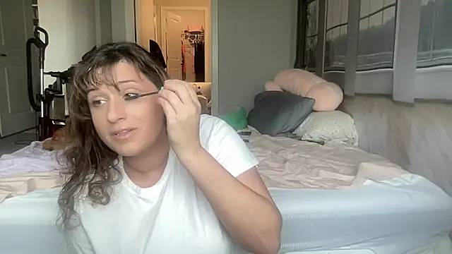 maddiliz online show from November 10, 2025, 7:57 pm