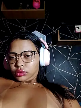Silmara21 online show from June 5, 2026, 5:03 am
