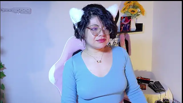 Snapshot of Meow_cat4 chatting on July 23, 2026, 6:06 pm Meow cat4 online show from July 23, 2026, 6:06 pm