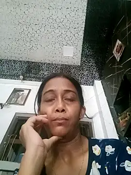 Snapshot of Hot-Angel088 chatting on July 14, 2026, 4:39 am Hot-Angel088 online show from July 14, 2026, 4:39 am