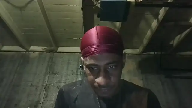 Snapshot of Leo99842 chatting on June 8, 2026, 2:56 am Leo99842 online show from June 8, 2026, 2:56 am
