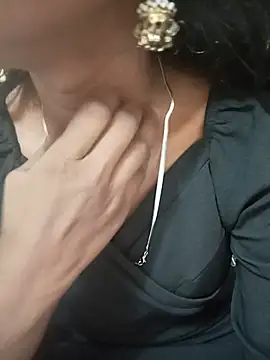 Snapshot of Sexy-Zeenat chatting on July 9, 2026, 6:50 am Sexy-Zeenat online show from July 9, 2026, 6:50 am
