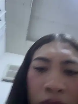 YourladyLia  online show from August 1, 2026, 2:55 am