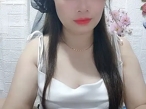 -Site-lee online show from June 15, 2026, 1:57 pm
