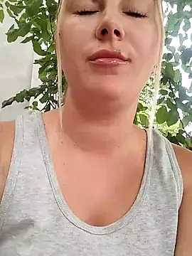 evil kitty online show from July 11, 2026, 3:26 pm