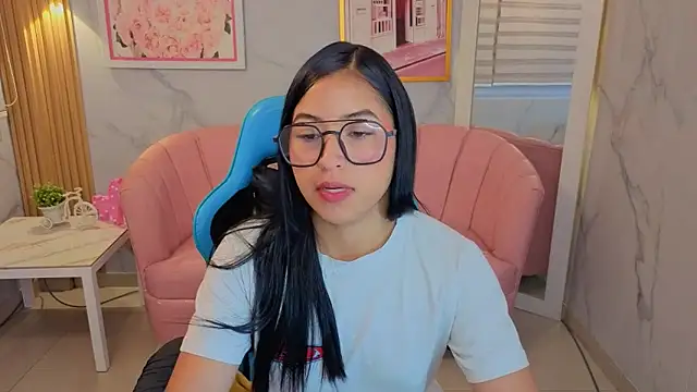 lia x a online show from June 4, 2026, 1:06 pm