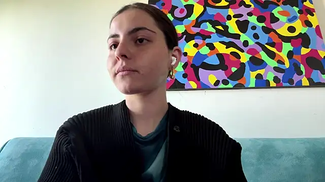 MarisaKomar online show from June 7, 2026, 8:07 am