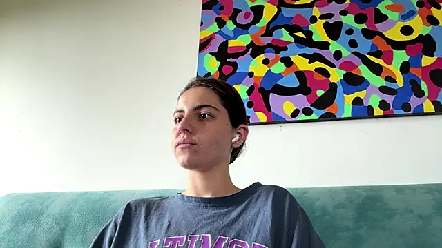 MarisaKomar online show from June 14, 2026, 7:54 am