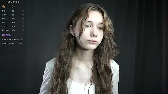 Snapshot of BellaTear chatting on July 16, 2026, 7:14 am BellaTear online show from July 16, 2026, 7:14 am