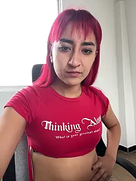 Juliethademon online show from June 5, 2026, 12:44 pm