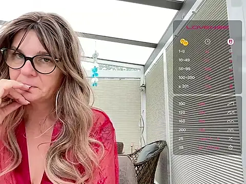 DirtyMarie80 online show from June 18, 2026, 5:30 am