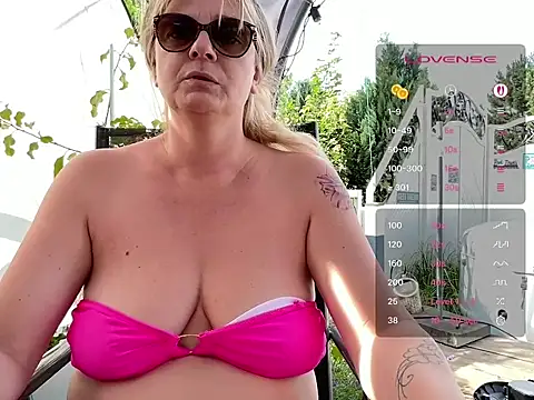 DirtyMarie80 online show from June 23, 2026, 2:37 pm