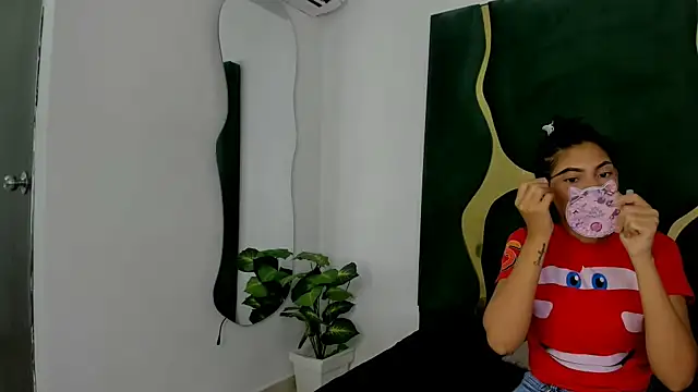 Snapshot of Mila_petiteasm chatting on June 26, 2026, 12:42 pm Mila petiteasm online show from June 26, 2026, 12:42 pm