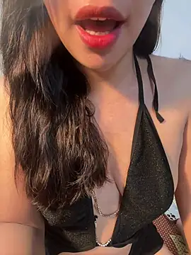 Snapshot of QuynhAnhhh_sweet chatting on July 13, 2026, 8:06 am QuynhAnhhh sweet online show from July 13, 2026, 8:06 am