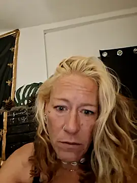 Snapshot of lusciouspider chatting on June 4, 2026, 3:23 am lusciouspider online show from June 4, 2026, 3:23 am