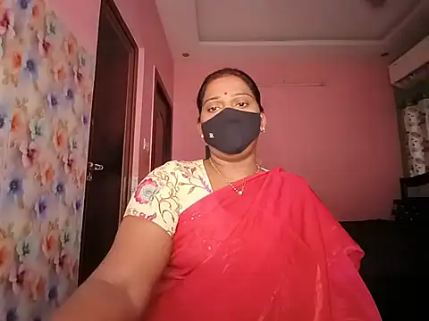 Snapshot of Meenakshy chatting on July 1, 2026, 4:03 am Meenakshy online show from July 1, 2026, 4:03 am