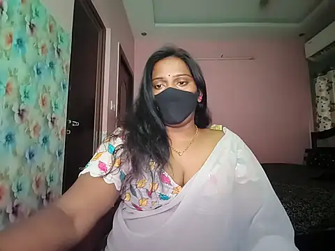 Snapshot of Meenakshy chatting on July 7, 2026, 7:23 am Meenakshy online show from July 7, 2026, 7:23 am